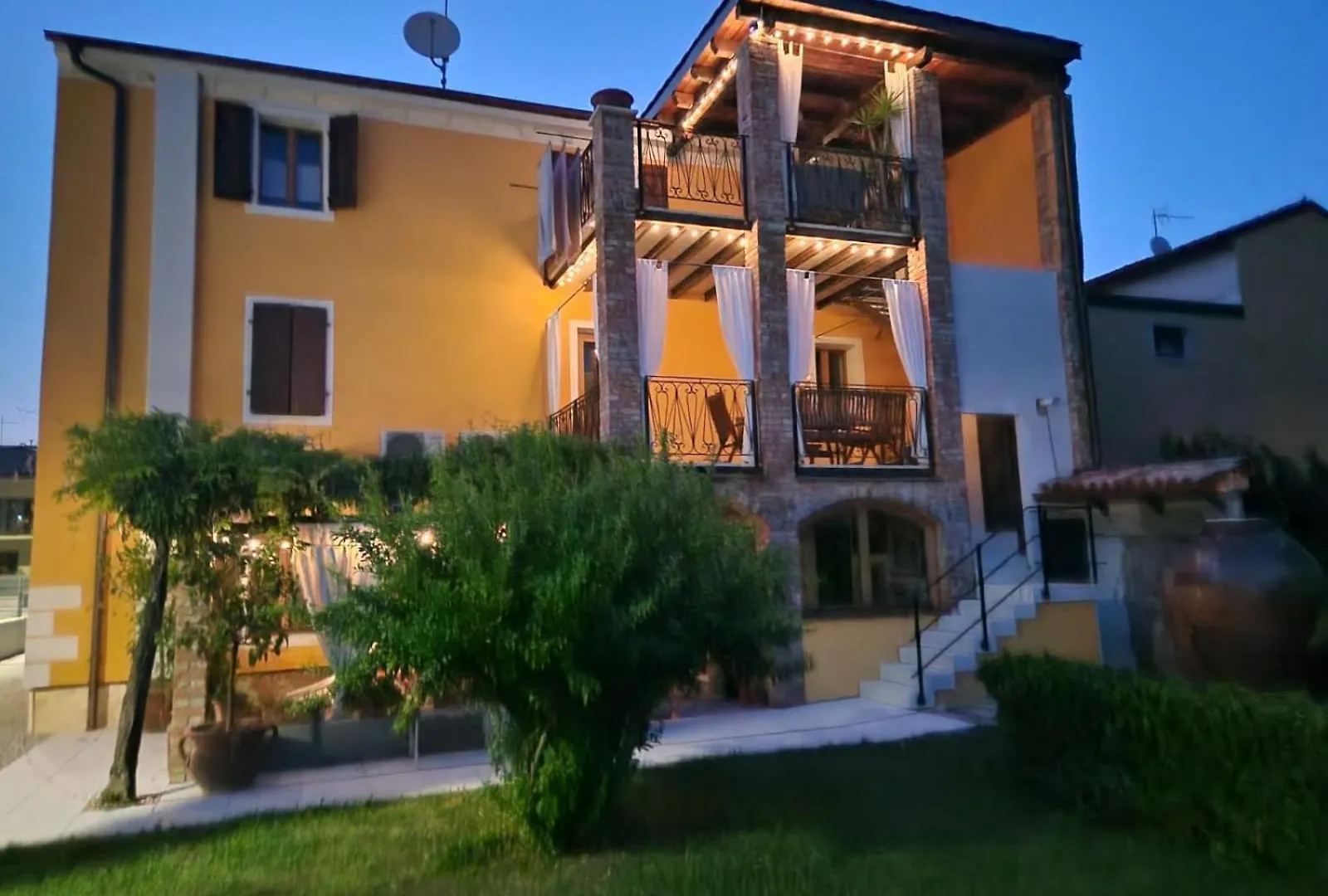 Villa Castelli Costermano